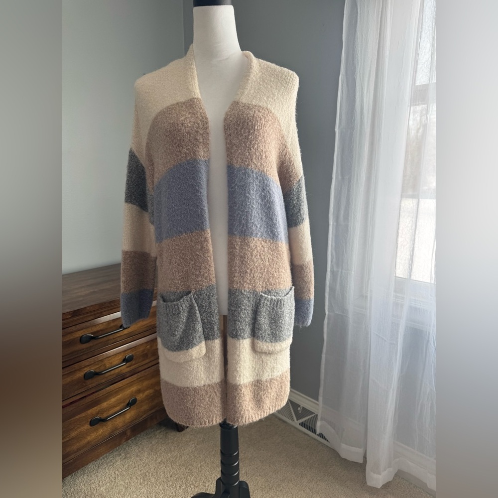 Dreamers cardigan size medium/large